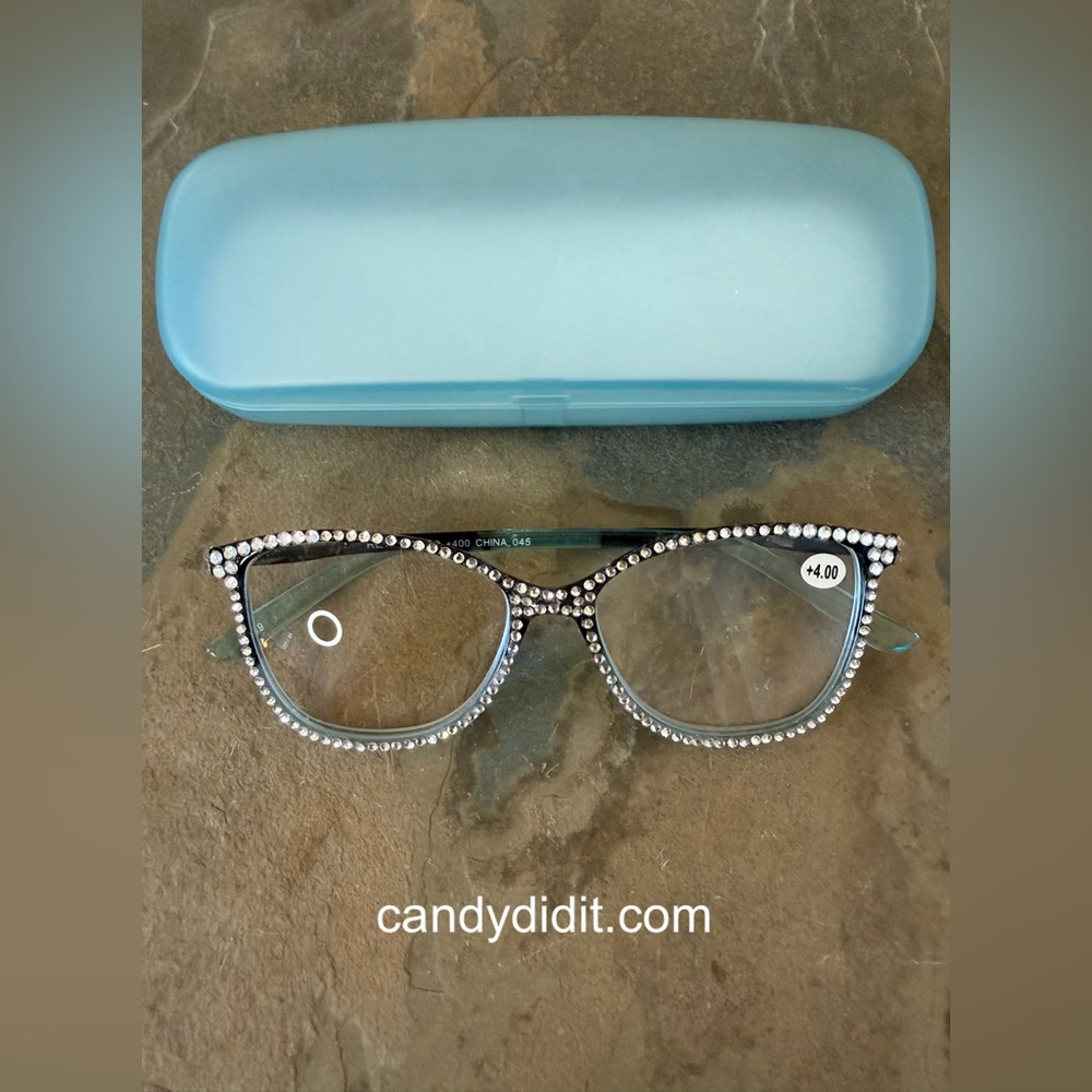 Adorable NWT Handmade Sparkling Crystal Bling Reader Glasses 4.00